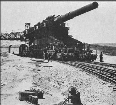 Firing the 80 cm Railway Gun 'Schwerer Gustav